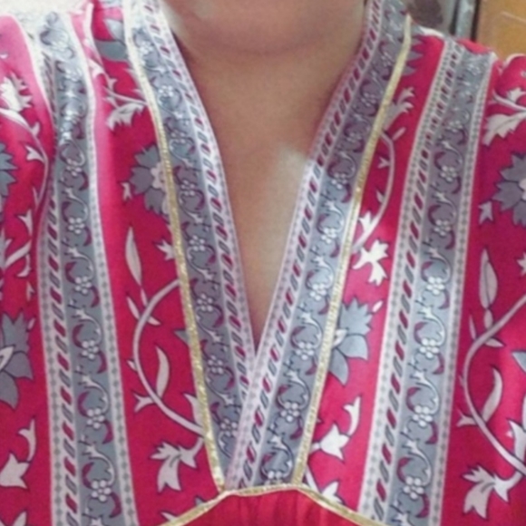 Women's dress - Picture 5 of 5